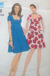 7617 1969 VOGUE SHORT SLEEVE LOW SQUARE NECK SHORT DRESS PATTERN 14 UNCUT